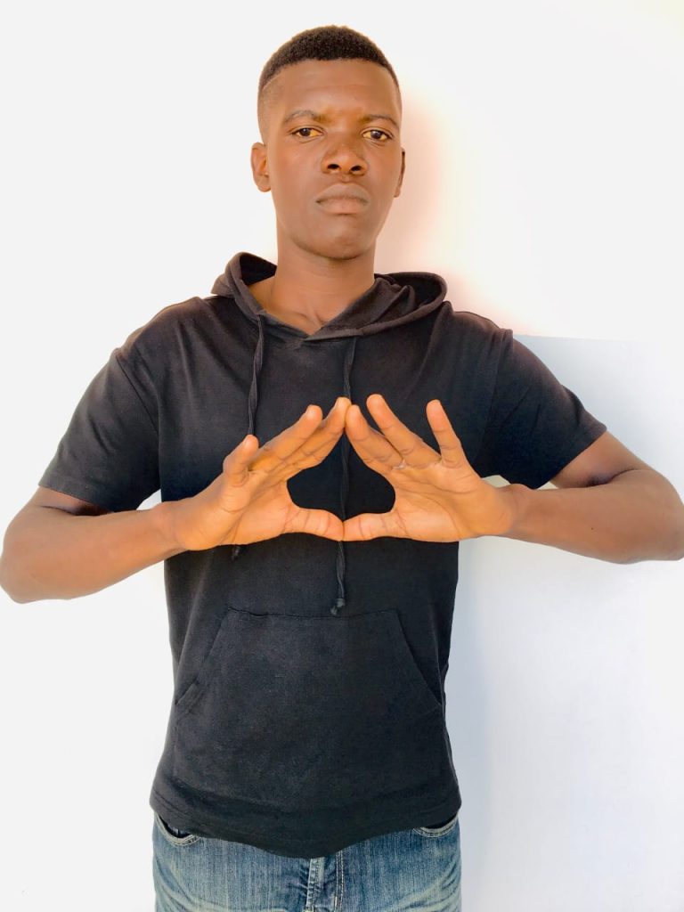 4029963a-7f25-433b-a421-95eca7f587c7-768x1024 Xarles Barrasto - Ultima Homenagem